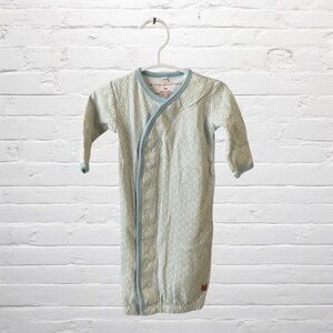 Magnificent Baby // Gray and Blue Geometric Patterned Neutral Cotton Sleep Gown